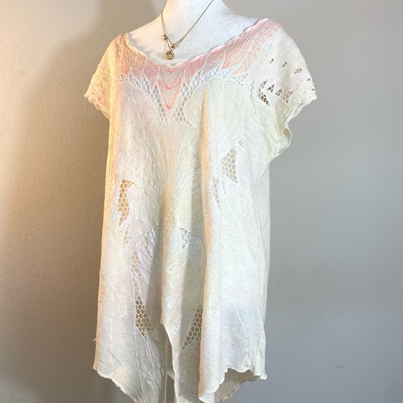 Free People Crochet Shells Scalloped Hem T-shirt - Picture 6 of 13